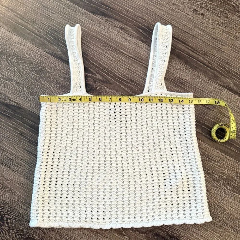 Gap Crochet Tank - Picture 5 of 6